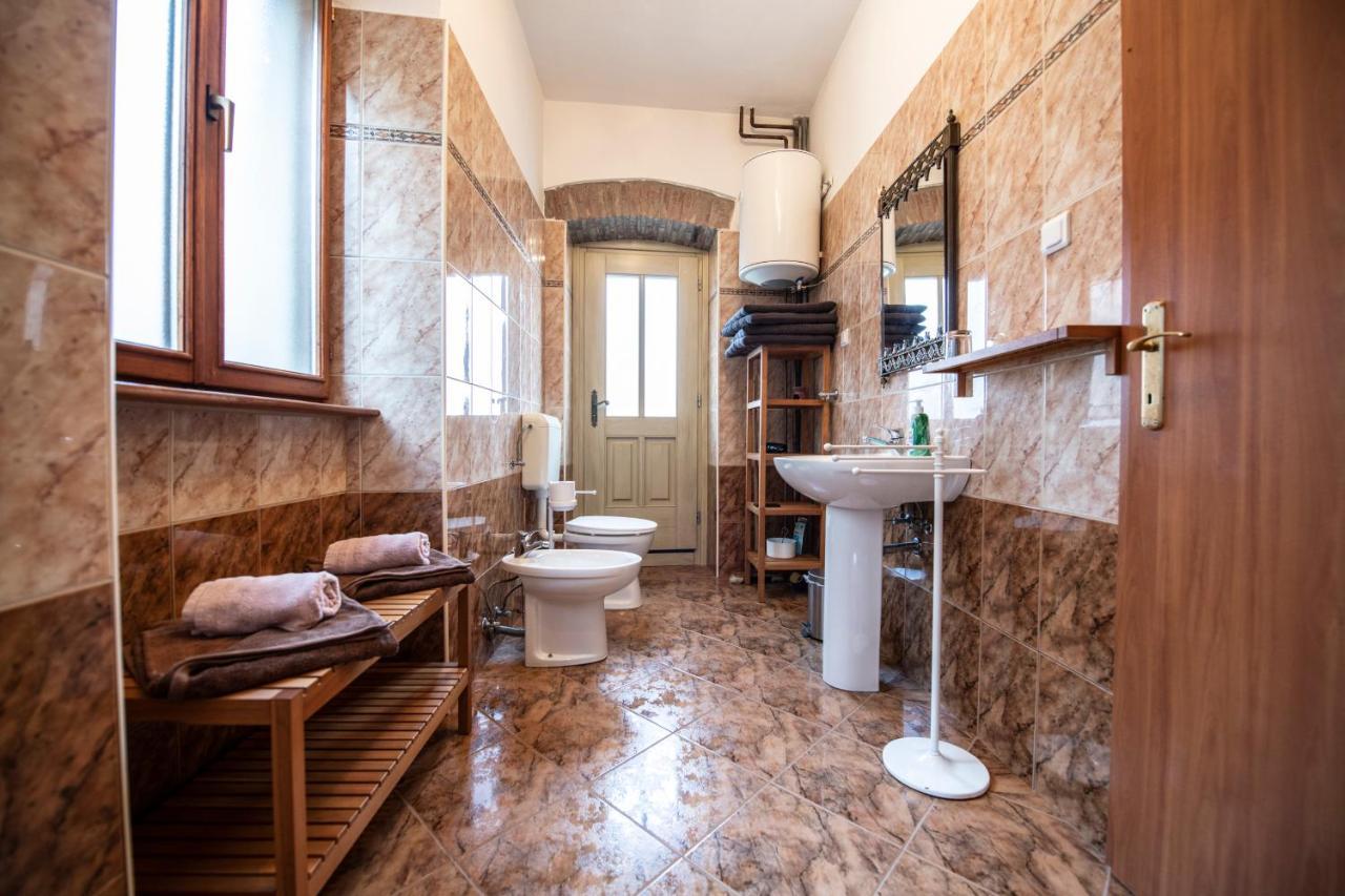 Old Town Studio And Apartment فيرسار المظهر الخارجي الصورة